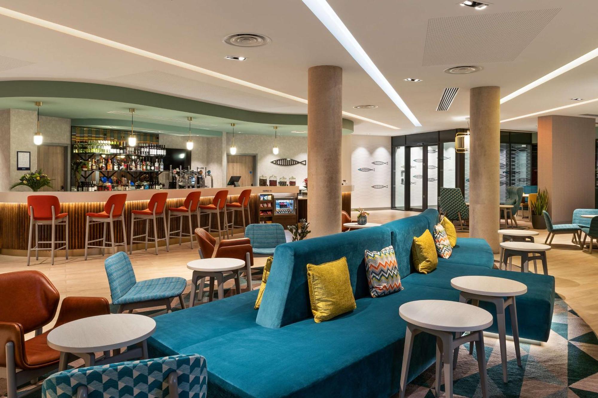 Hotel Hampton By Hilton Torquay Exteriér fotografie